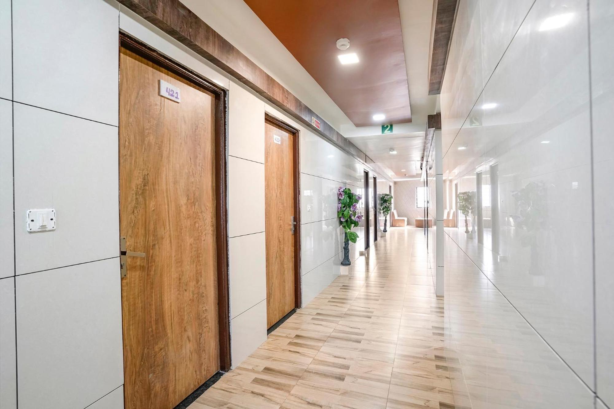 Fabhotel Galaxy I Ahmadábád Exteriér fotografie
