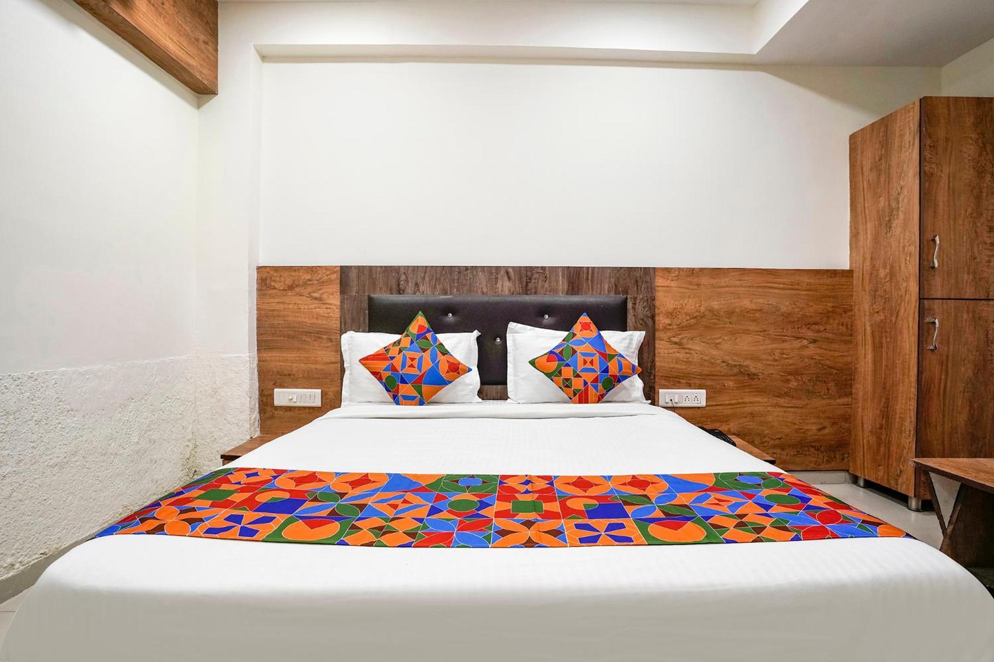 Fabhotel Galaxy I Ahmadábád Exteriér fotografie