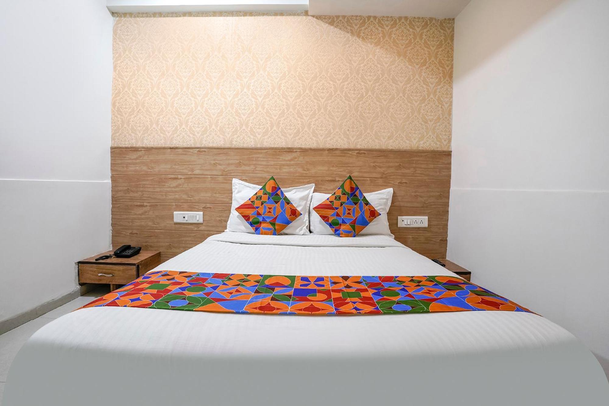 Fabhotel Galaxy I Ahmadábád Exteriér fotografie